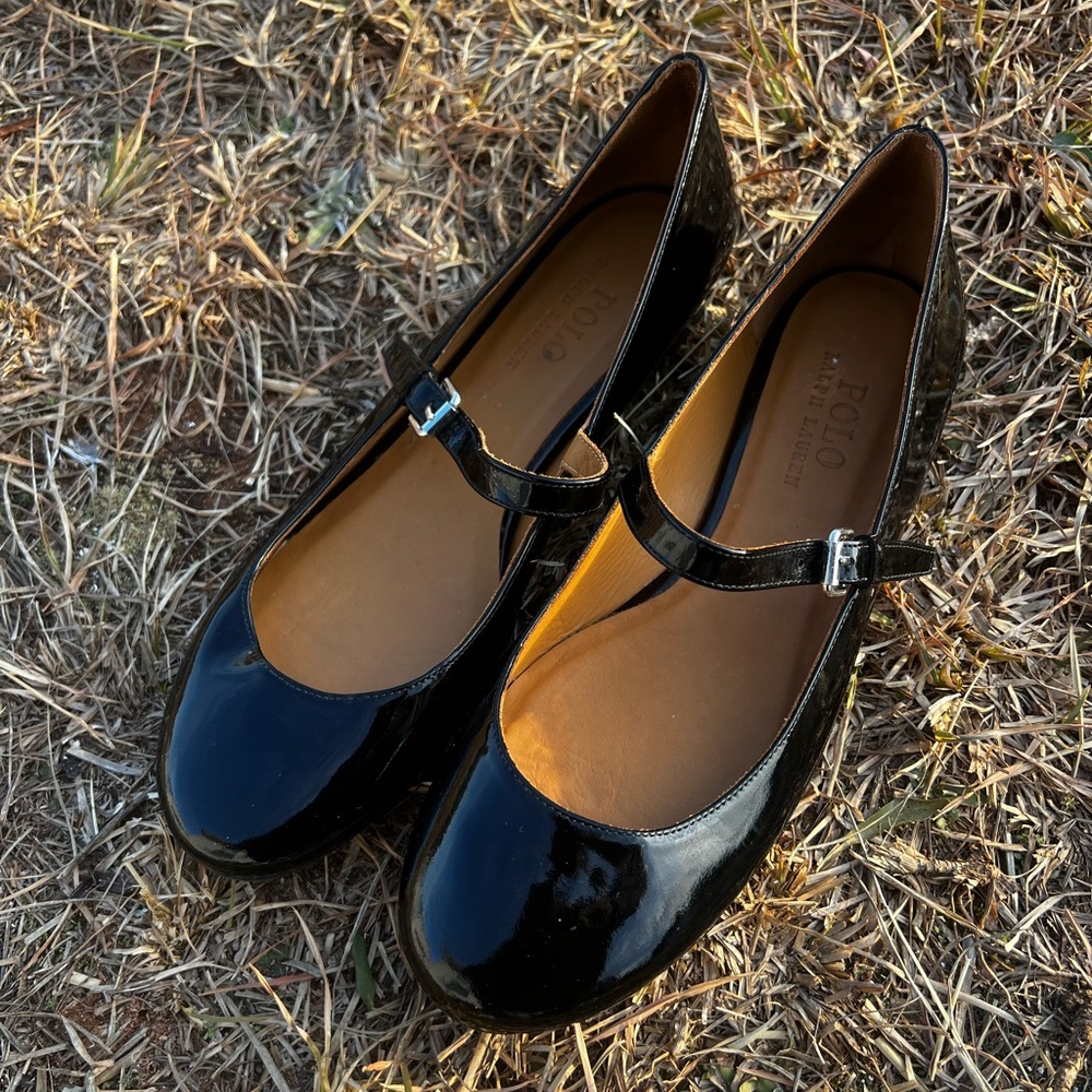 CLEAN Polo RL size 8 Womens Makenna Flats Black Patent Leather shoes